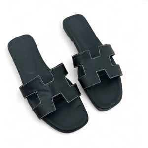 Black Hermes sandals size Eu 38 / 7.5